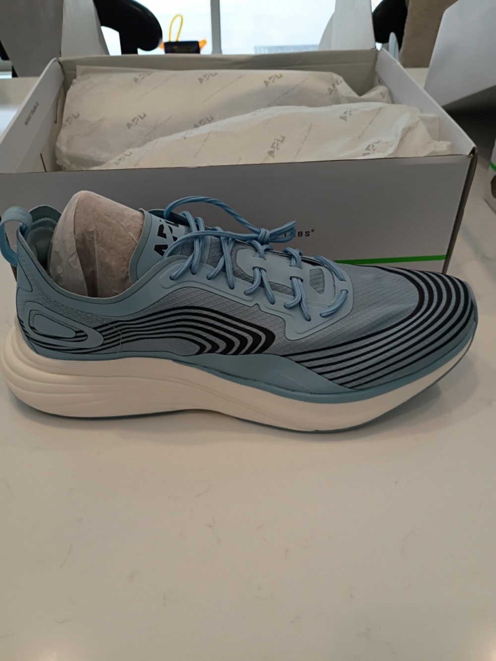 🔥APL Mens 14 NIB STREAMLINE